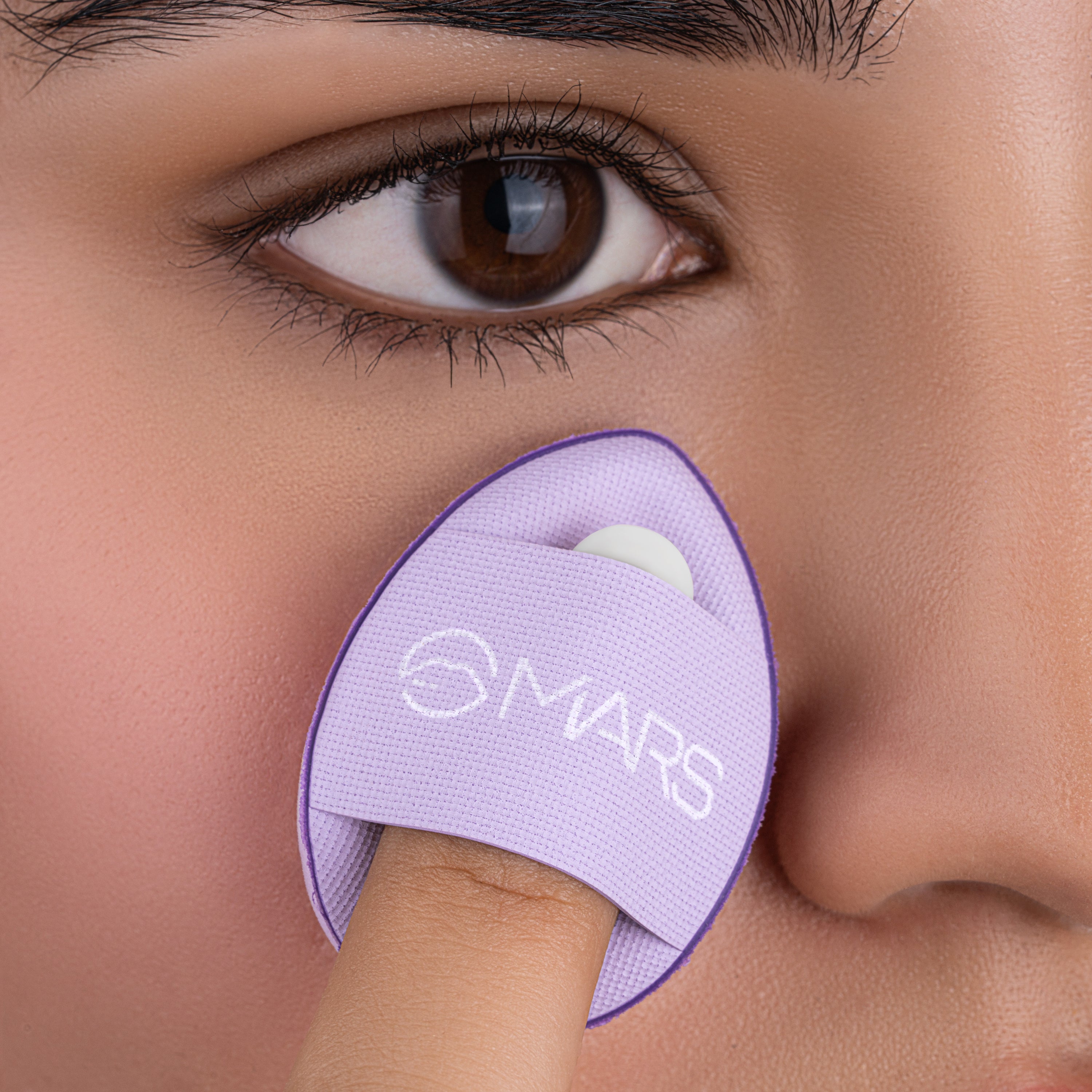 Finger Fits | Mini Makeup Puffs